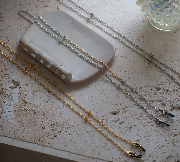 眼鏡を外しても身に着けたくなるアクセサリーチェーン──DIFFUSER「2-WAY ROLO NECKLACE CHAIN」